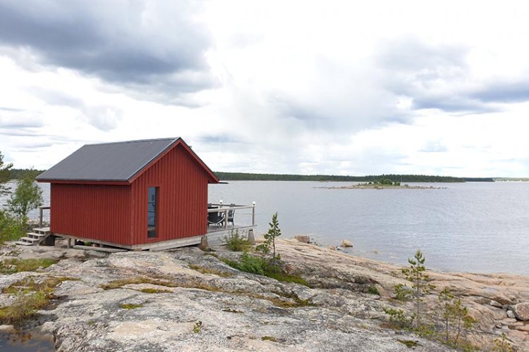 I Bottenvikens skärgårdar finns många stugor (Haparanda, Kalix, Luleå, Piteå och Skellefteå) att hyra. Hur många?